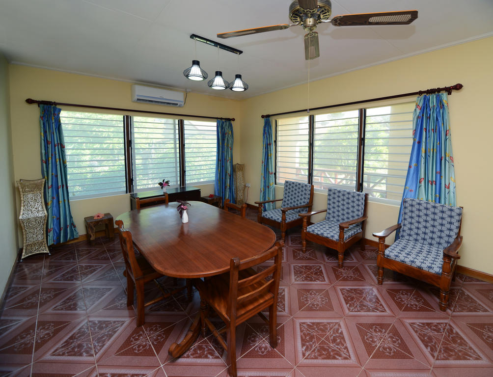 Le Relax Self Catering Apartment La Digue Bagian luar foto