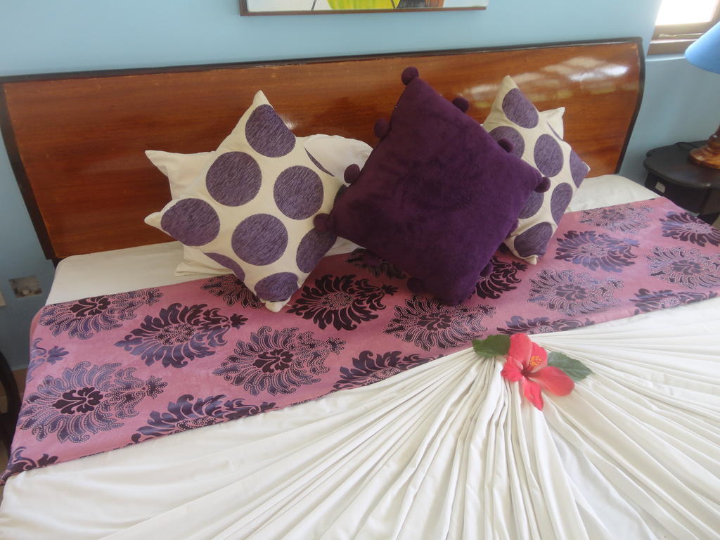 Le Relax Self Catering Apartment La Digue Bagian luar foto
