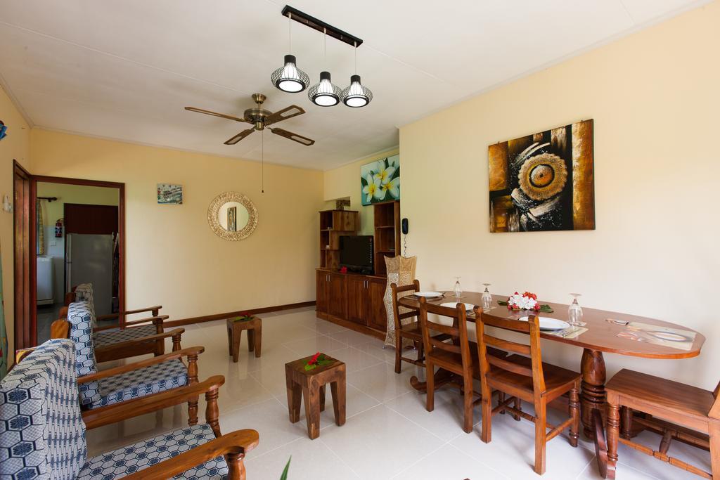 Le Relax Self Catering Apartment La Digue Bagian luar foto